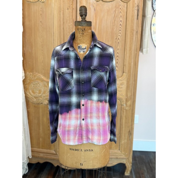 Upcycled/Reworked Flannel Shirt| Butterfly Vintage Patchwork| Cottage Core| XS - Picture 5 of 7